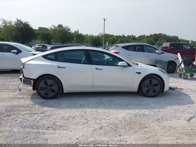 Tesla Model 3 Long Range Dual Motor All-wheel Drive 2021 5YJ3E1EB6MF978959 Image 13
