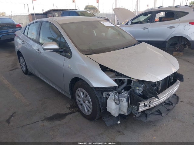 Toyota Prius Le 2020 JTDKARFU5L3114180 главное изображение