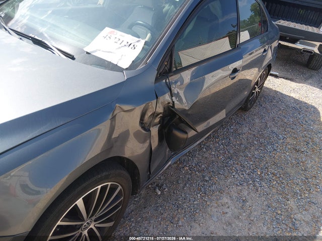 3VWD17AJ6GM372381 Volkswagen Jetta 1.8t Sport