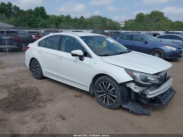 45721282 :رقم المزاد ، 4S3BNAF64J3040495 vin ، 2018 Subaru Legacy 2.5i Premium مزاد بيع