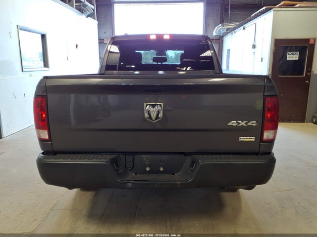 2019 Ram 1500 Classic Tradesman  4x4 5'7 Box მანქანა იყიდება აუქციონზე, vin: 1C6RR7KG1KS521856, აუქციონის ნომერი: 45721300