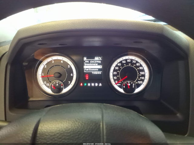 2019 Ram 1500 Classic Tradesman  4x4 5'7 Box მანქანა იყიდება აუქციონზე, vin: 1C6RR7KG1KS521856, აუქციონის ნომერი: 45721300