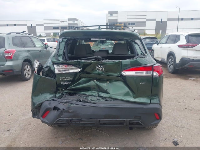 45721303 :رقم المزاد ، 7MUCAAAG3NV028817 vin ، 2022 Toyota Corolla Cross Le مزاد بيع