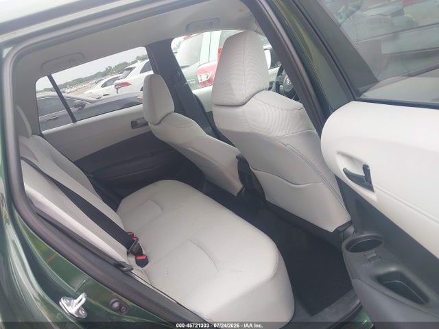 45721303 :رقم المزاد ، 7MUCAAAG3NV028817 vin ، 2022 Toyota Corolla Cross Le مزاد بيع