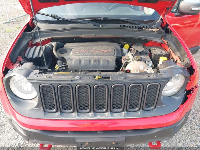 45721310 :رقم المزاد ، ZACCJBCT3GPD68172 vin ، 2016 Jeep Renegade Trailhawk مزاد بيع
