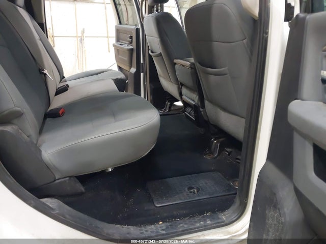 45721342 :رقم المزاد ، 3C6UR5HL9DG545741 vin ، 2013 Ram 2500 Tradesman مزاد بيع
