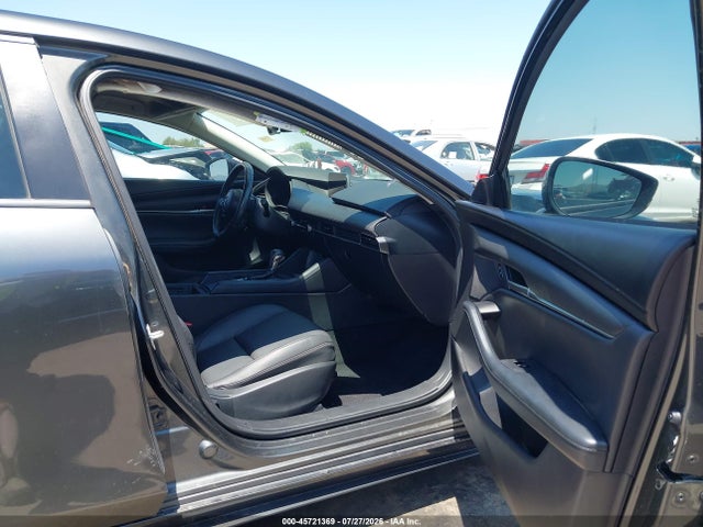 3MZBPABM5PM354045 Mazda Mazda3 2.5 S Select