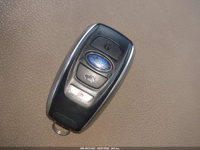 45721432 :رقم المزاد ، 4S4BTADC9M3206427 vin ، 2021 Subaru Outback Premium مزاد بيع
