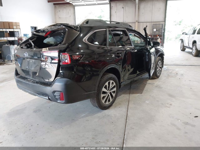 45721432 :رقم المزاد ، 4S4BTADC9M3206427 vin ، 2021 Subaru Outback Premium مزاد بيع