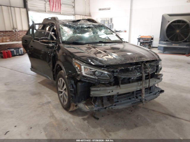 45721432 :رقم المزاد ، 4S4BTADC9M3206427 vin ، 2021 Subaru Outback Premium مزاد بيع