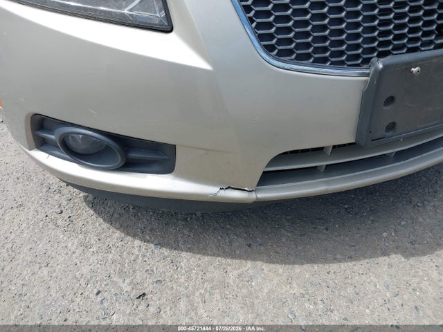 1G1P75SZ3E7464801 Chevrolet Cruze Diesel