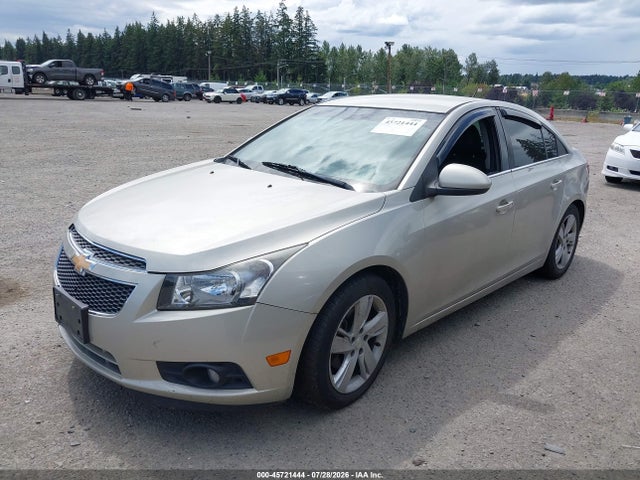 1G1P75SZ3E7464801 Chevrolet Cruze Diesel