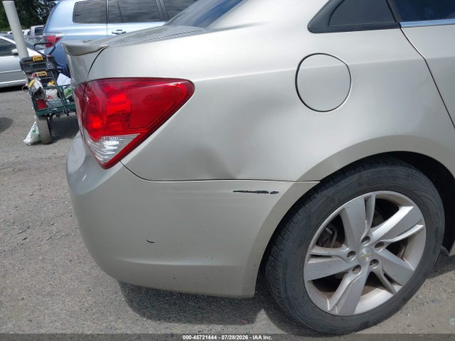 1G1P75SZ3E7464801 Chevrolet Cruze Diesel