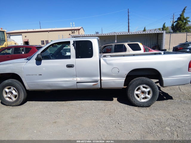 45721454 :رقم المزاد ، 1B7GG22X7YS687204 vin ، 2000 Dodge Dakota Slt/sport مزاد بيع