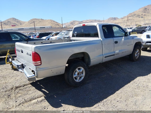 45721454 :رقم المزاد ، 1B7GG22X7YS687204 vin ، 2000 Dodge Dakota Slt/sport مزاد بيع