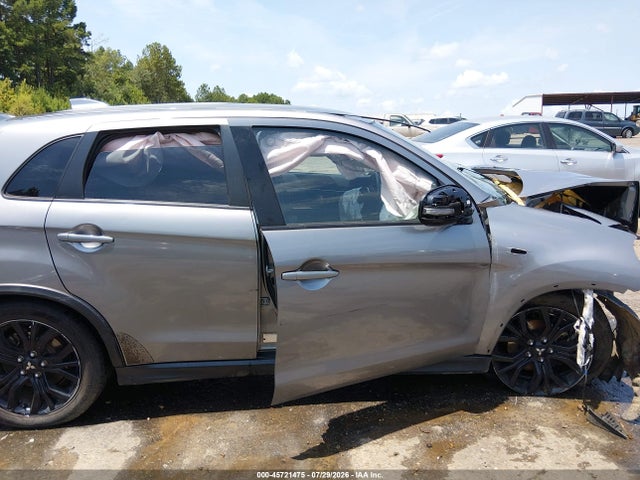 45721475 :رقم المزاد ، JA4AP3AU0JU015427 vin ، 2018 Mitsubishi Outlander Sport 2.0 Es/2.0 Le مزاد بيع