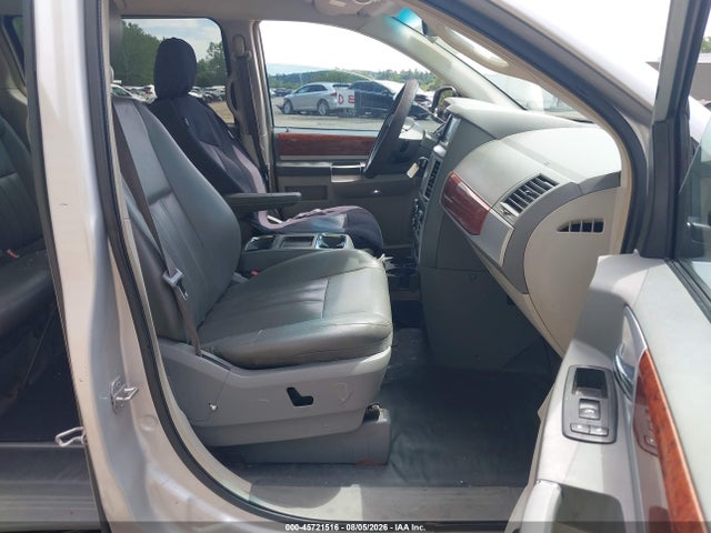 45721516 :رقم المزاد ، 2A8HR54109R522423 vin ، 2009 Chrysler Town & Country Touring مزاد بيع
