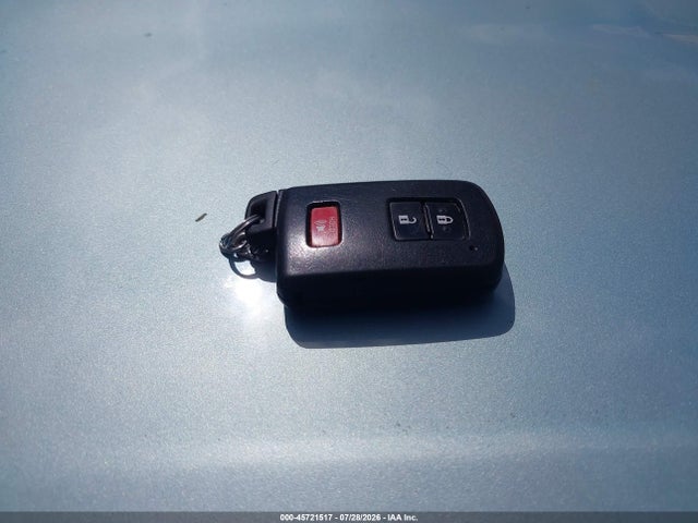 Toyota Prius C Three 2014 JTDKDTB37E1064463 Image 11