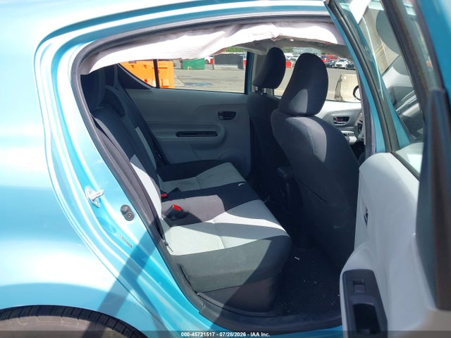 Toyota Prius C Three 2014 JTDKDTB37E1064463 Image 8