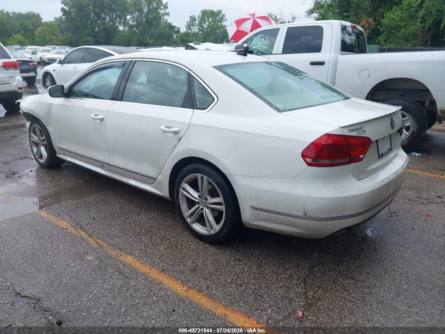 Aukcja sprzedaży 2014 Volkswagen Passat 2.0l Tdi Sel Premium, vin: 1VWCN7A34EC036793, numer aukcji: 45721544