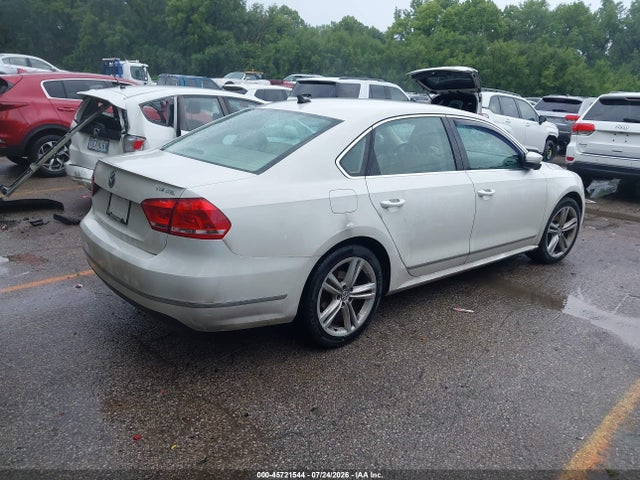 Aukcja sprzedaży 2014 Volkswagen Passat 2.0l Tdi Sel Premium, vin: 1VWCN7A34EC036793, numer aukcji: 45721544