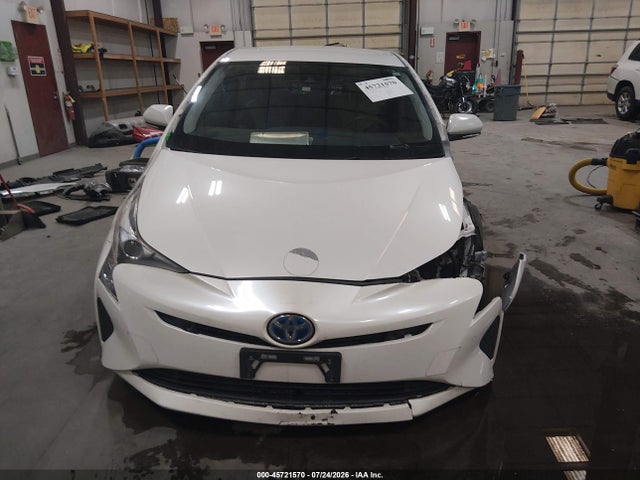 Toyota Prius Two 2018 JTDKBRFU1J3078014 Image 13