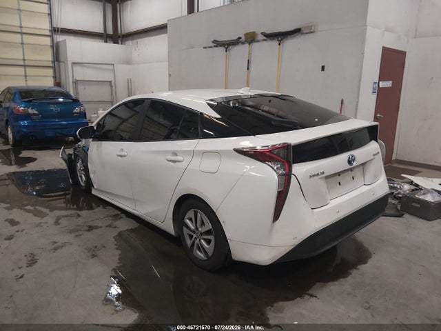 Toyota Prius Two 2018 JTDKBRFU1J3078014 Image 3