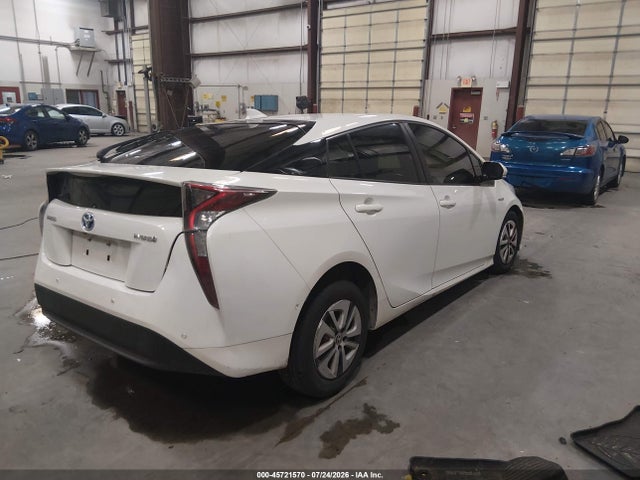 Toyota Prius Two 2018 JTDKBRFU1J3078014 Image 4