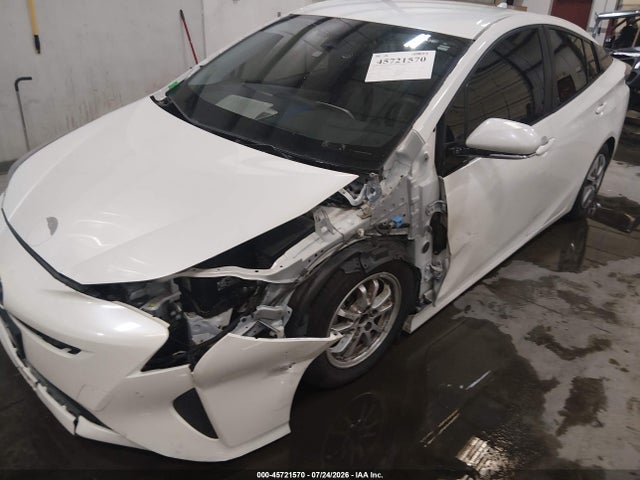 Toyota Prius Two 2018 JTDKBRFU1J3078014 Image 6