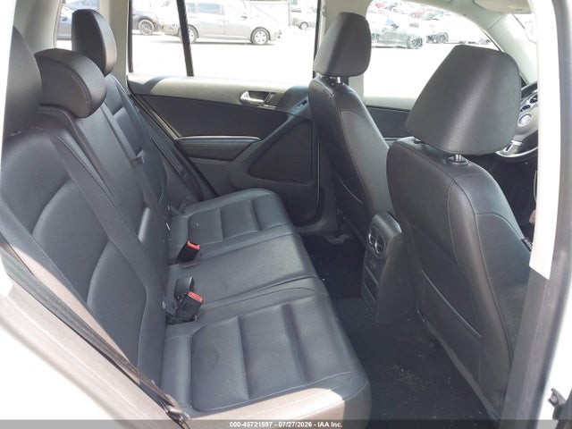 2016 Volkswagen Tiguan S მანქანა იყიდება აუქციონზე, vin: WVGBV7AX2GW558062, აუქციონის ნომერი: 45721597