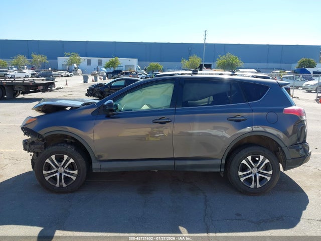 Toyota RAV4 LE 2016 JTMZFREV3GJ091431 Image 14