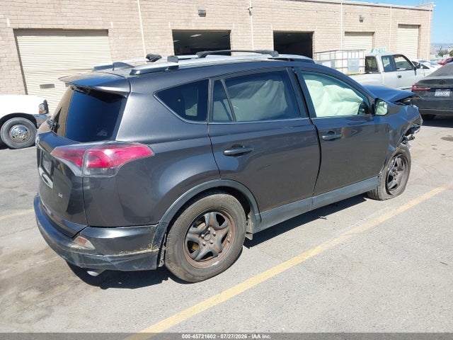 Toyota RAV4 LE 2016 JTMZFREV3GJ091431 Image 4