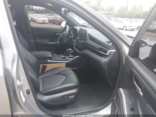5TDLZRBH4NS213693 Toyota Highlander Xse