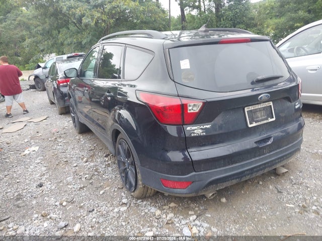 45721643 :رقم المزاد ، 1FMCU9GD8KUC25093 vin ، 2019 Ford Escape Se مزاد بيع