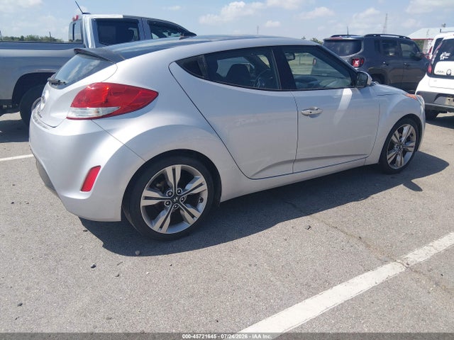 Aukcja sprzedaży 2017 Hyundai Veloster Value Edition, vin: KMHTC6AD2HU324253, numer aukcji: 45721645