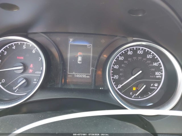 45721661 :رقم المزاد ، 4T1B11HK5JU540340 vin ، 2018 Toyota Camry L/le/xle/se/xse مزاد بيع
