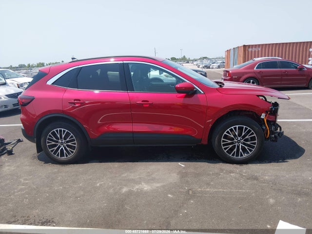 2024 Ford Escape Phev მანქანა იყიდება აუქციონზე, vin: 1FMCU0E12RUB44959, აუქციონის ნომერი: 45721668