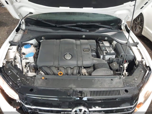 2013 Volkswagen Passat 2.5l Se მანქანა იყიდება აუქციონზე, vin: 1VWBP7A32DC004025, აუქციონის ნომერი: 45721683