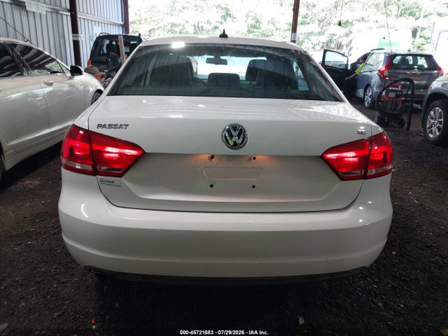 2013 Volkswagen Passat 2.5l Se მანქანა იყიდება აუქციონზე, vin: 1VWBP7A32DC004025, აუქციონის ნომერი: 45721683