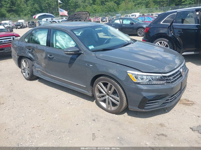 Продажа на аукционе авто 2018 Volkswagen Passat 2.0t R-line/2.0t S, vin: 1VWAA7A3XJC015721, номер лота: 45721723