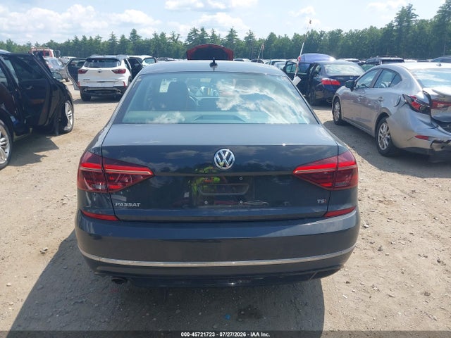 Продажа на аукционе авто 2018 Volkswagen Passat 2.0t R-line/2.0t S, vin: 1VWAA7A3XJC015721, номер лота: 45721723