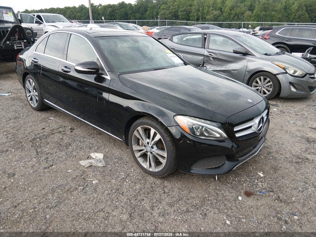 45721758 :رقم المزاد ، 55SWF4JB8FU059581 vin ، 2015 Mercedes-benz C 300 مزاد بيع