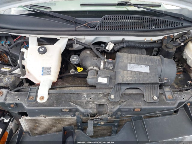 GMC Savana 2500 Work Van 2017 1GTW7AFF4H1120316 Image 10
