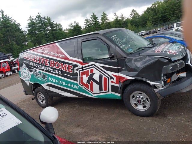 GMC Savana 2500 Work Van 2017 1GTW7AFF4H1120316 Image 14