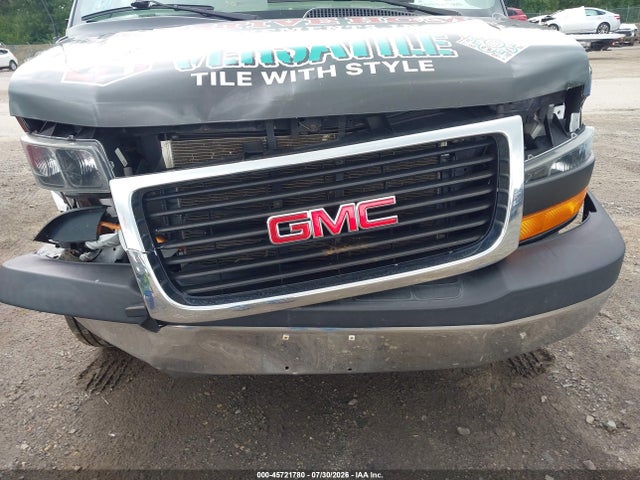 GMC Savana 2500 Work Van 2017 1GTW7AFF4H1120316 Image 18