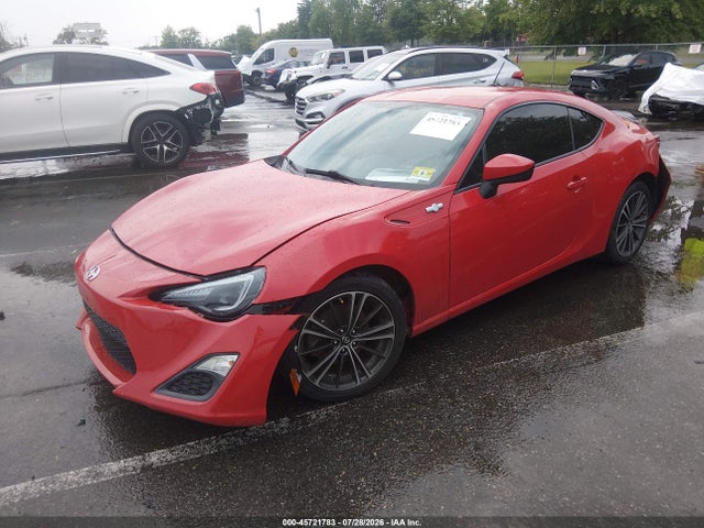 45721783 :رقم المزاد ، JF1ZNAA1XD2700128 vin ، 2013 Scion Fr-s مزاد بيع