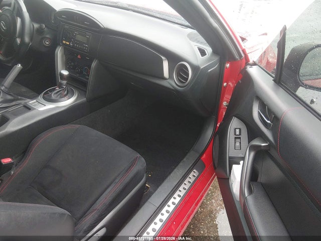 45721783 :رقم المزاد ، JF1ZNAA1XD2700128 vin ، 2013 Scion Fr-s مزاد بيع