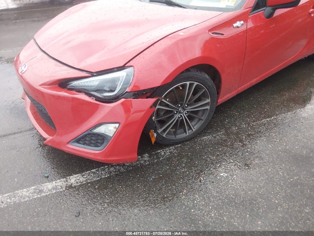 45721783 :رقم المزاد ، JF1ZNAA1XD2700128 vin ، 2013 Scion Fr-s مزاد بيع