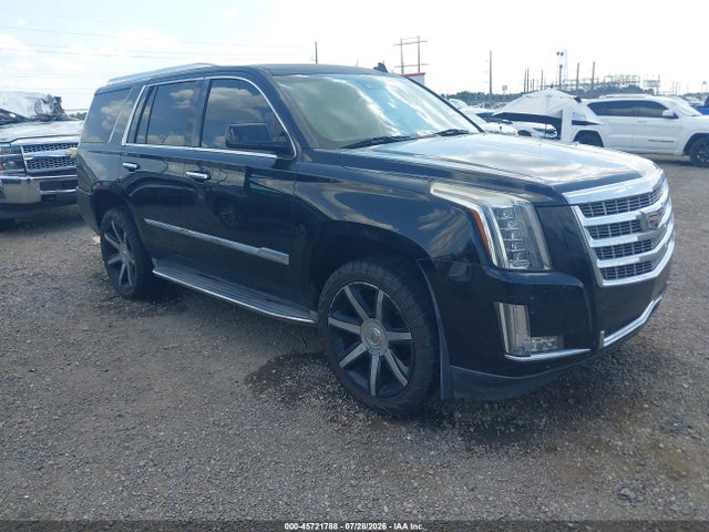 45721788 :رقم المزاد ، 1GYS3BKJ9FR188386 vin ، 2015 Cadillac Escalade Luxury مزاد بيع