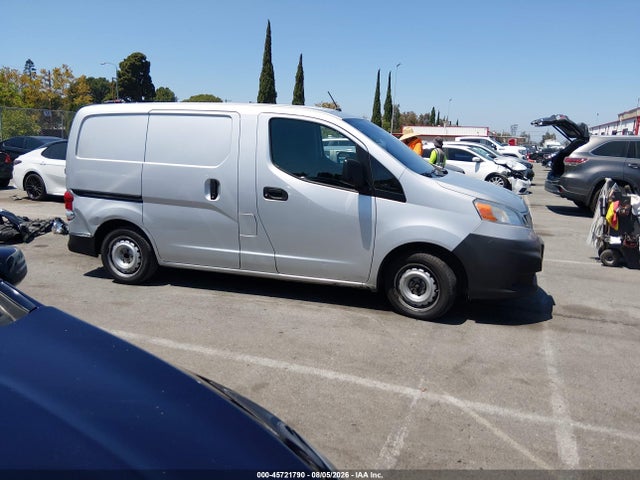 3N6CM0KN2FK691153 Nissan Nv200 S